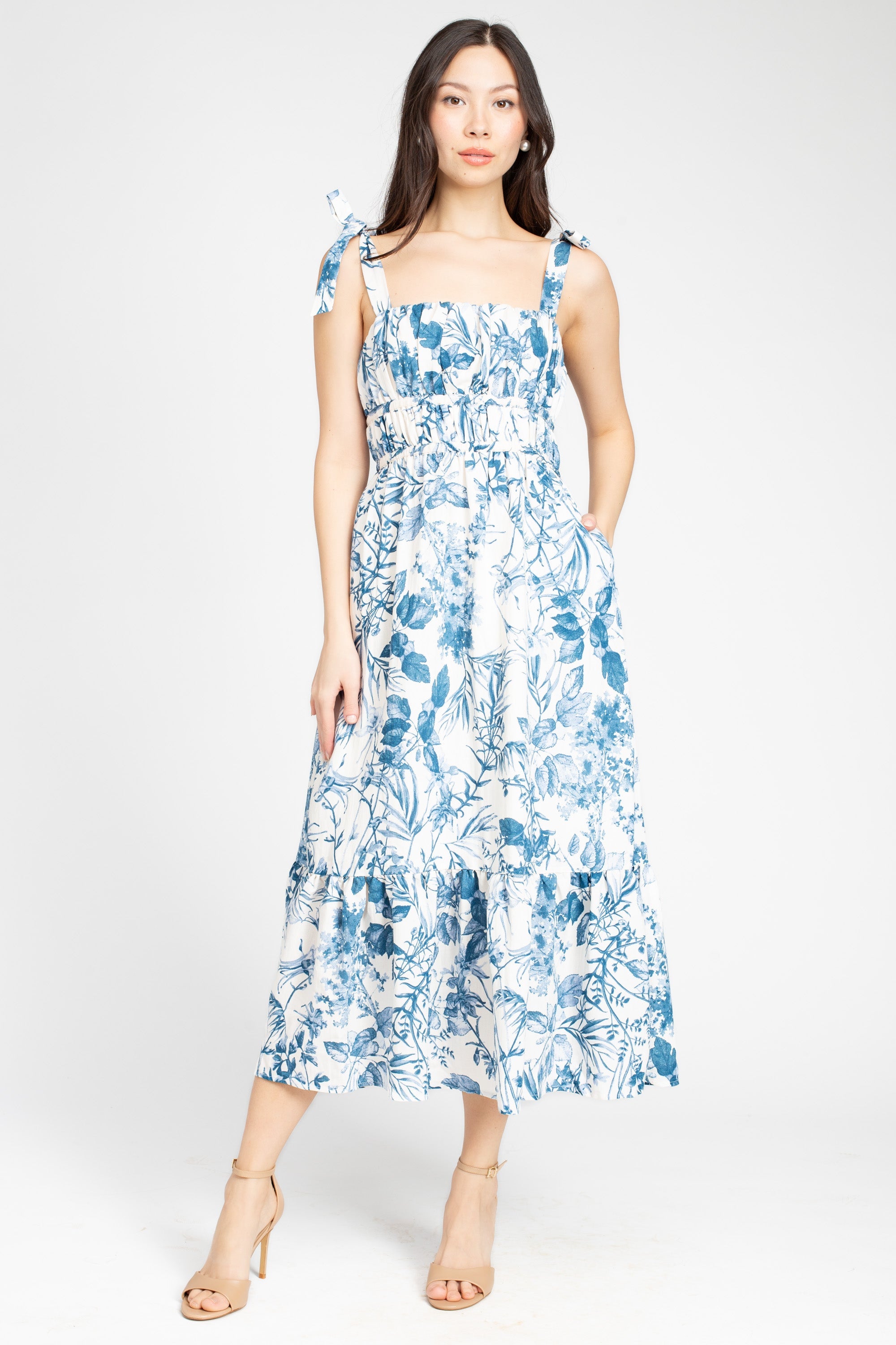 Donna Shirred Floral Maxi Dress